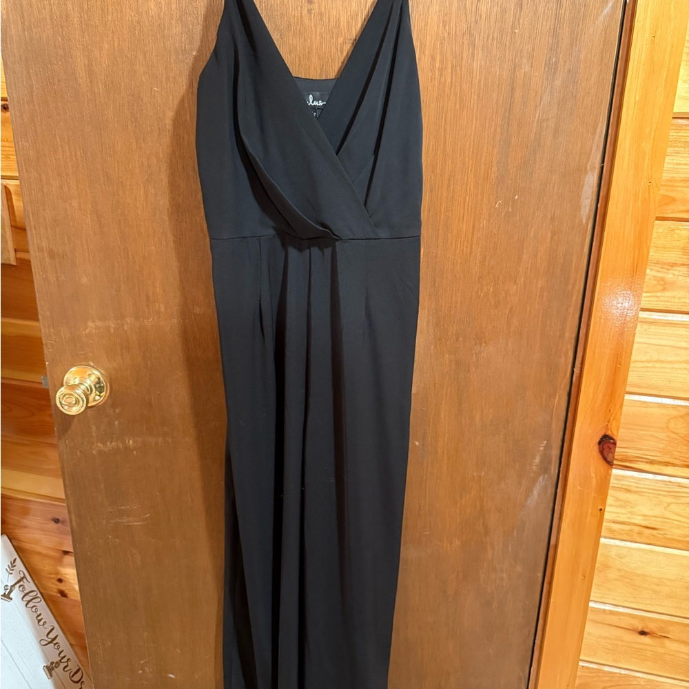 Elegant Black Maxi Dress